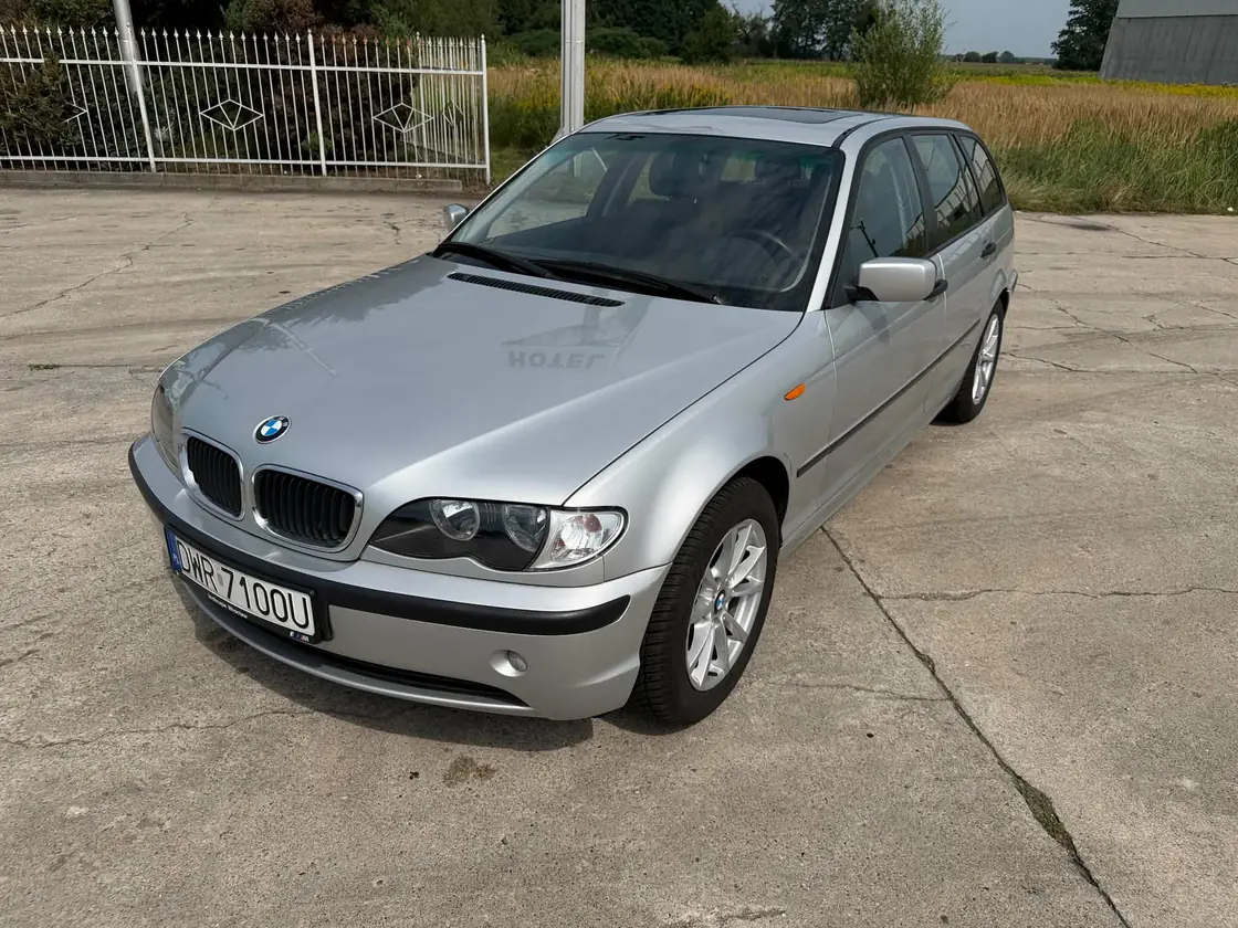 BMW 316 — auto z placu Komisu Prusice