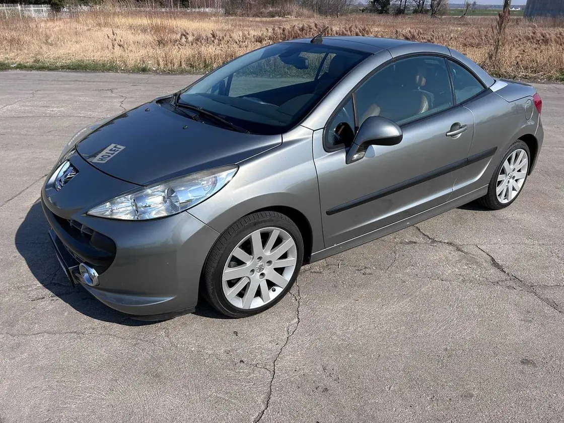 Peugeot 207 CC — auto z placu Komisu Prusice